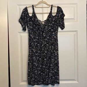 M Nursing/maternity dress